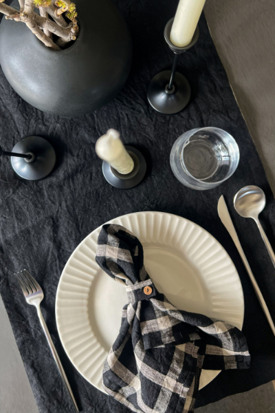 Linen Runner - Classic Black